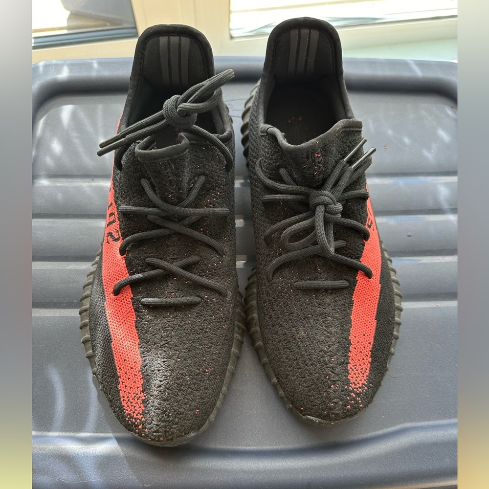 Yeezy 350 Core Black Red V2
